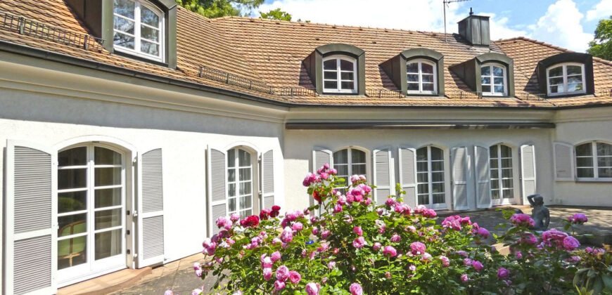 Elegant Villa | Stuttgart / GER