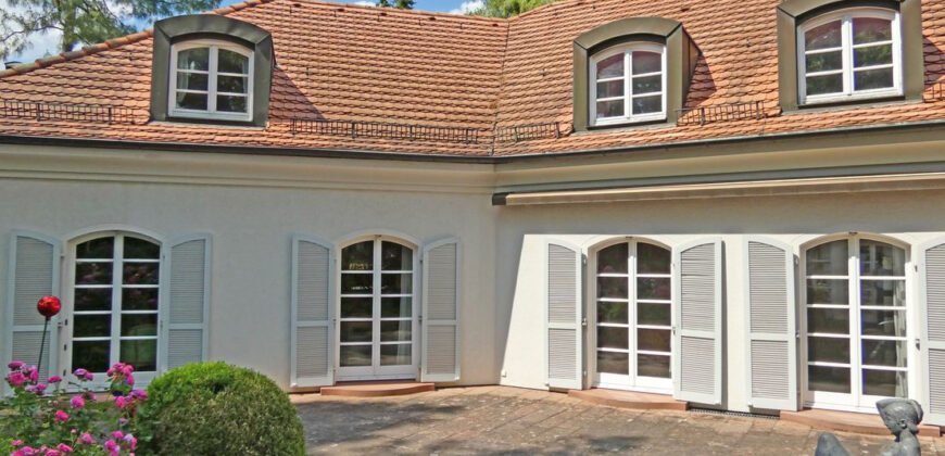 Elegant Villa | Stuttgart / GER
