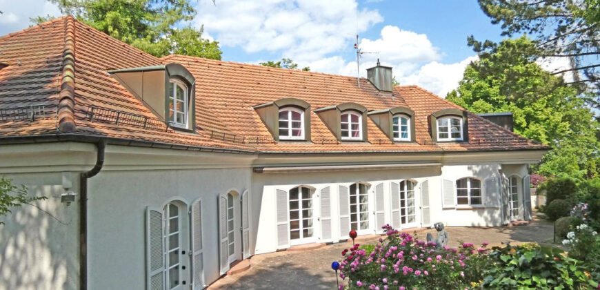 Elegant Villa | Stuttgart / GER